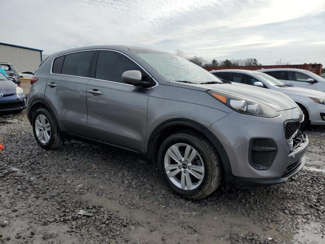 2017 KIA SPORTAGE L - Image 4