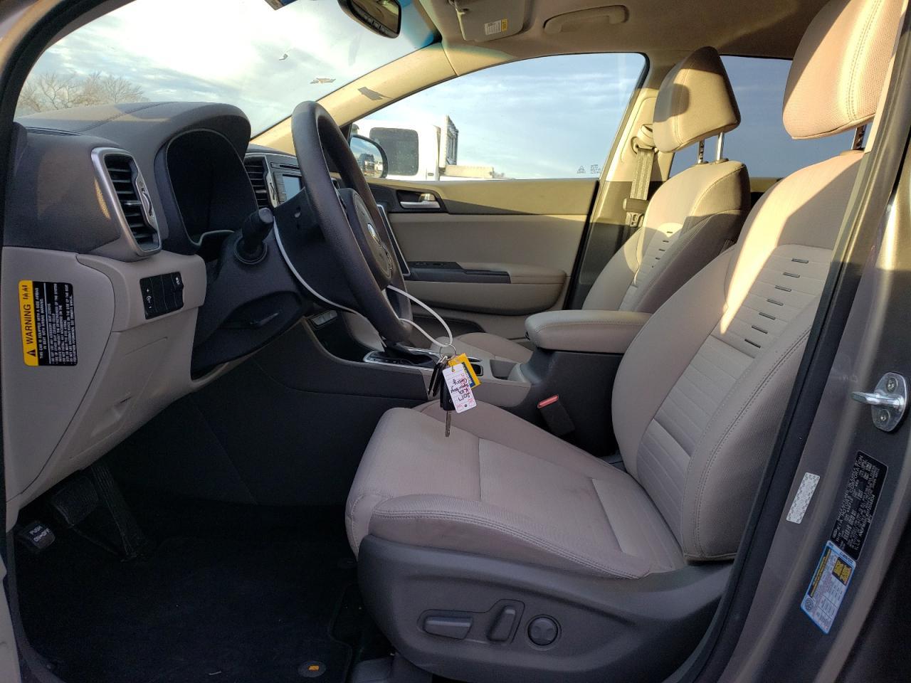 2017 KIA SPORTAGE L - Image 7