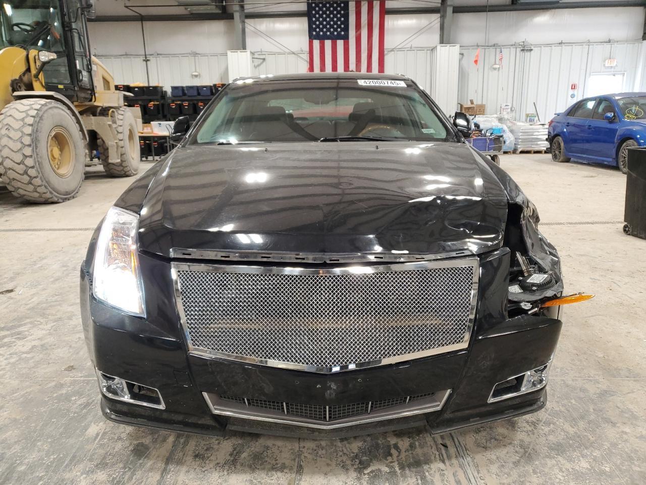 2011 CADILLAC CTS PREMIU - Image 5