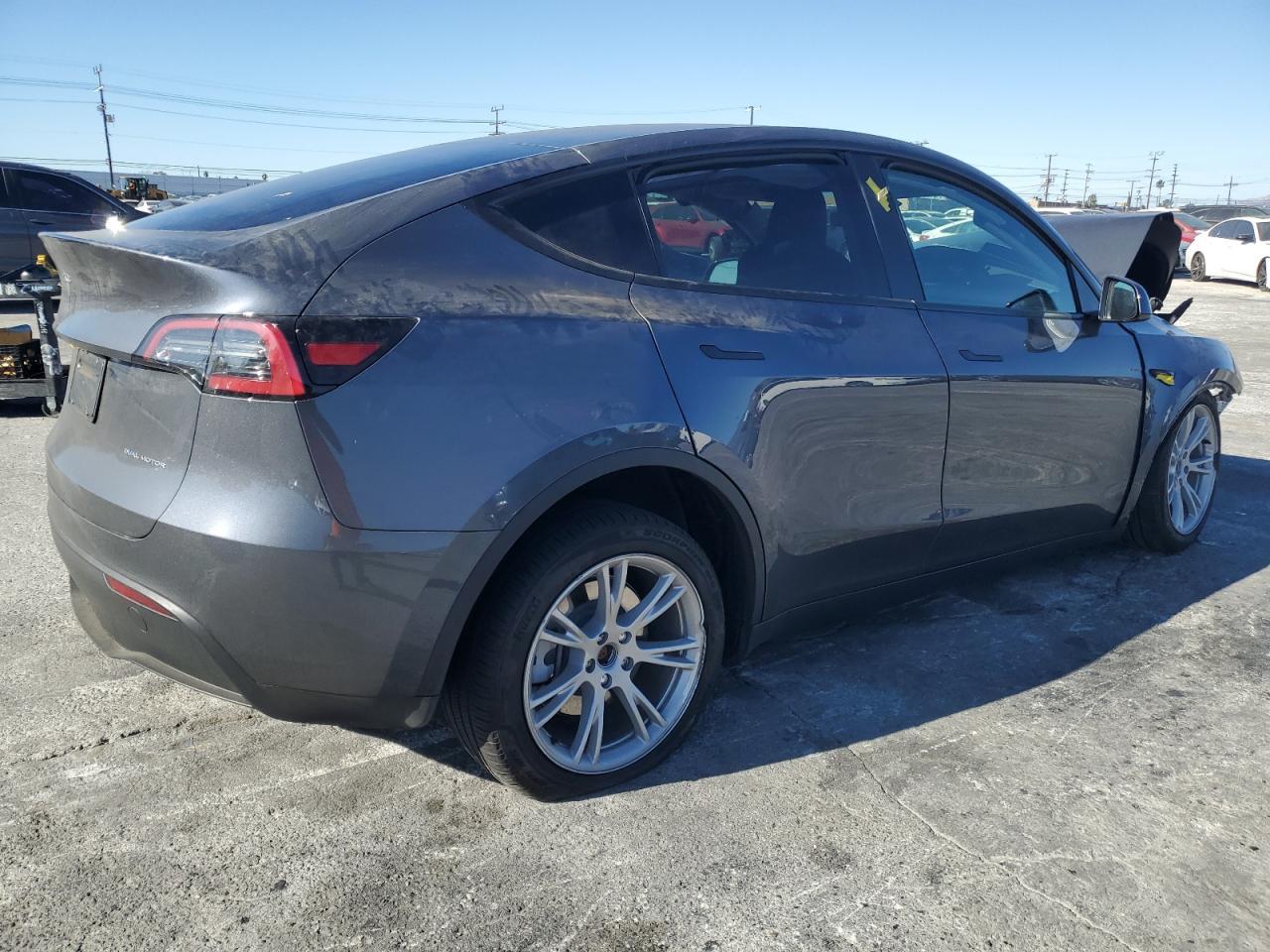 2023 TESLA MODEL Y - Фото 3