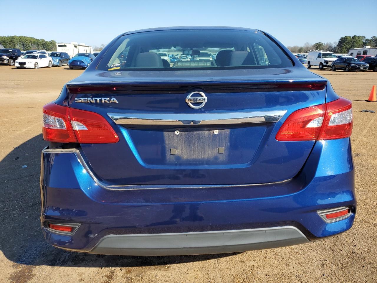 2017 NISSAN SENTRA S - Фото 6