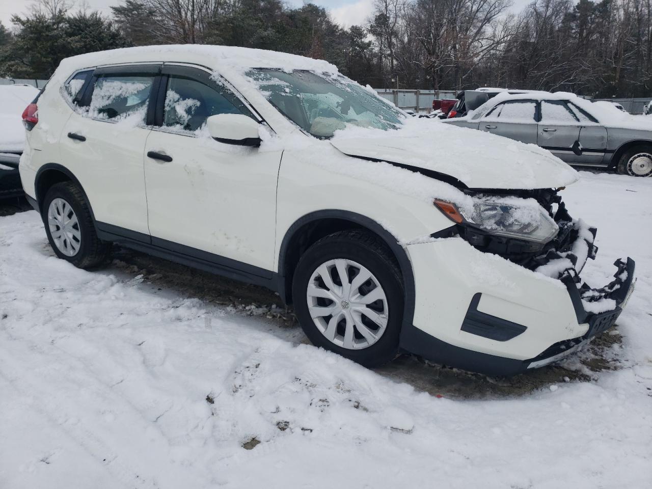 2017 NISSAN ROGUE S - Фото 4