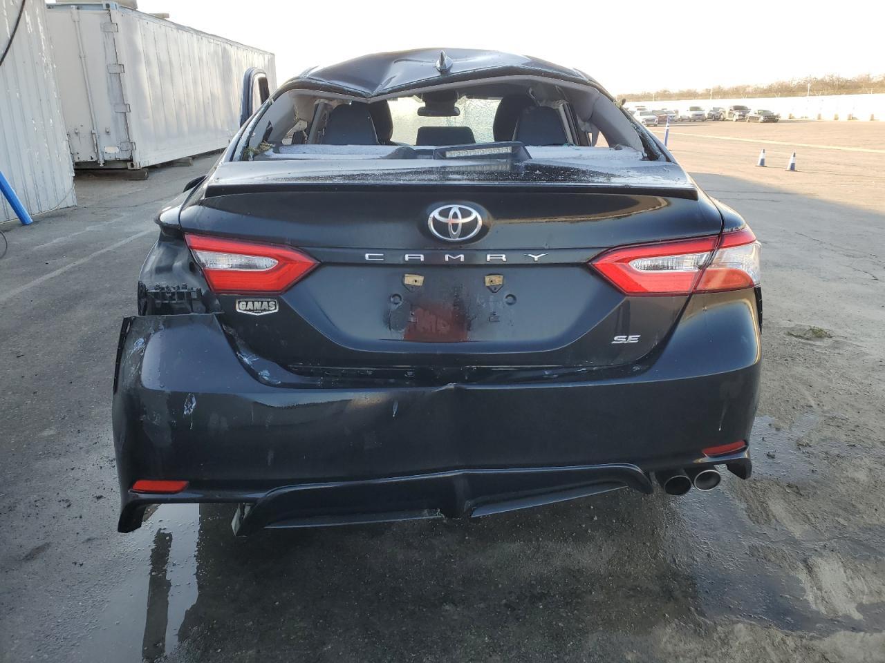 2020 TOYOTA CAMRY SE - Фото 6