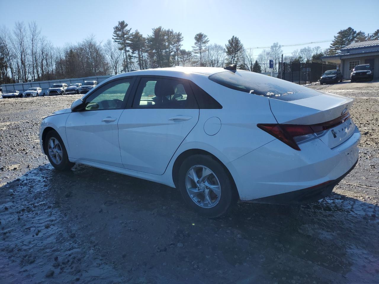 2022 HYUNDAI ELANTRA SE - Фото 2