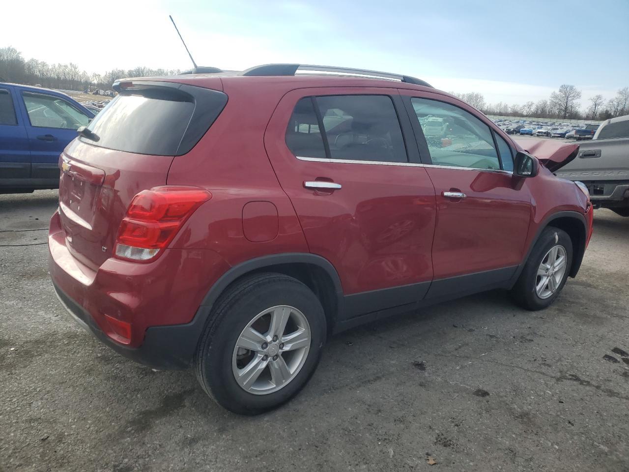 2019 CHEVROLET TRAX 1LT - Фото 3