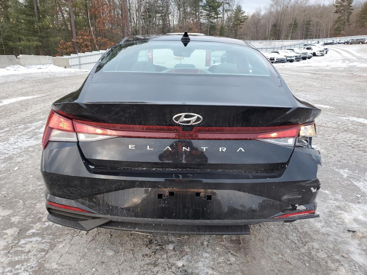2023 HYUNDAI ELANTRA SE - Фото 6