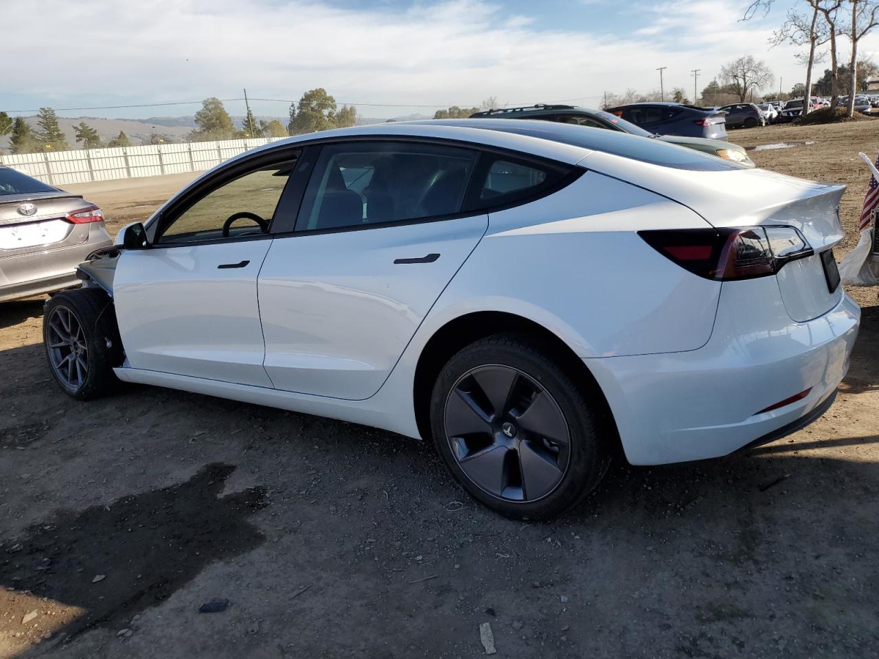 2023 TESLA MODEL 3 - Image 2