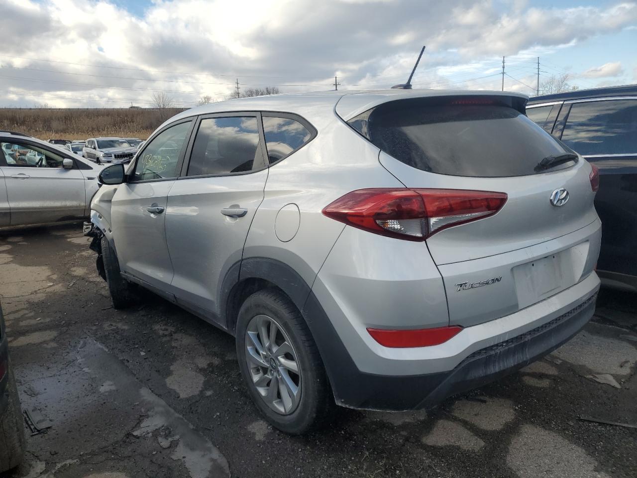 2016 HYUNDAI TUCSON SE - Фото 2