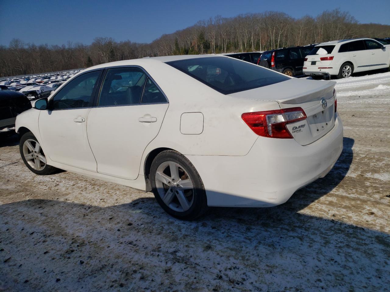 2014 TOYOTA CAMRY L - Image 2