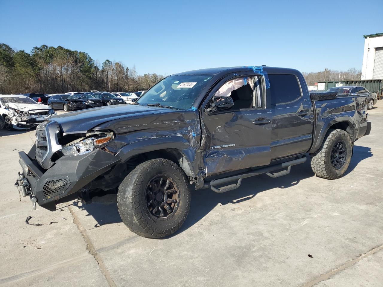 2017 TOYOTA TACOMA DOU