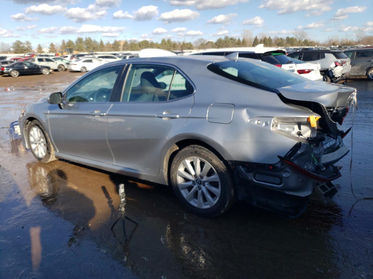 2019 TOYOTA CAMRY L - Фото 2
