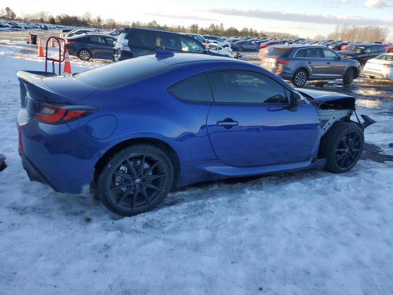 2023 TOYOTA GR 86 PREM - Фото 3