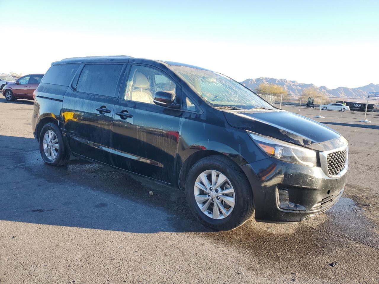 2016 KIA SEDONA LX - Фото 4