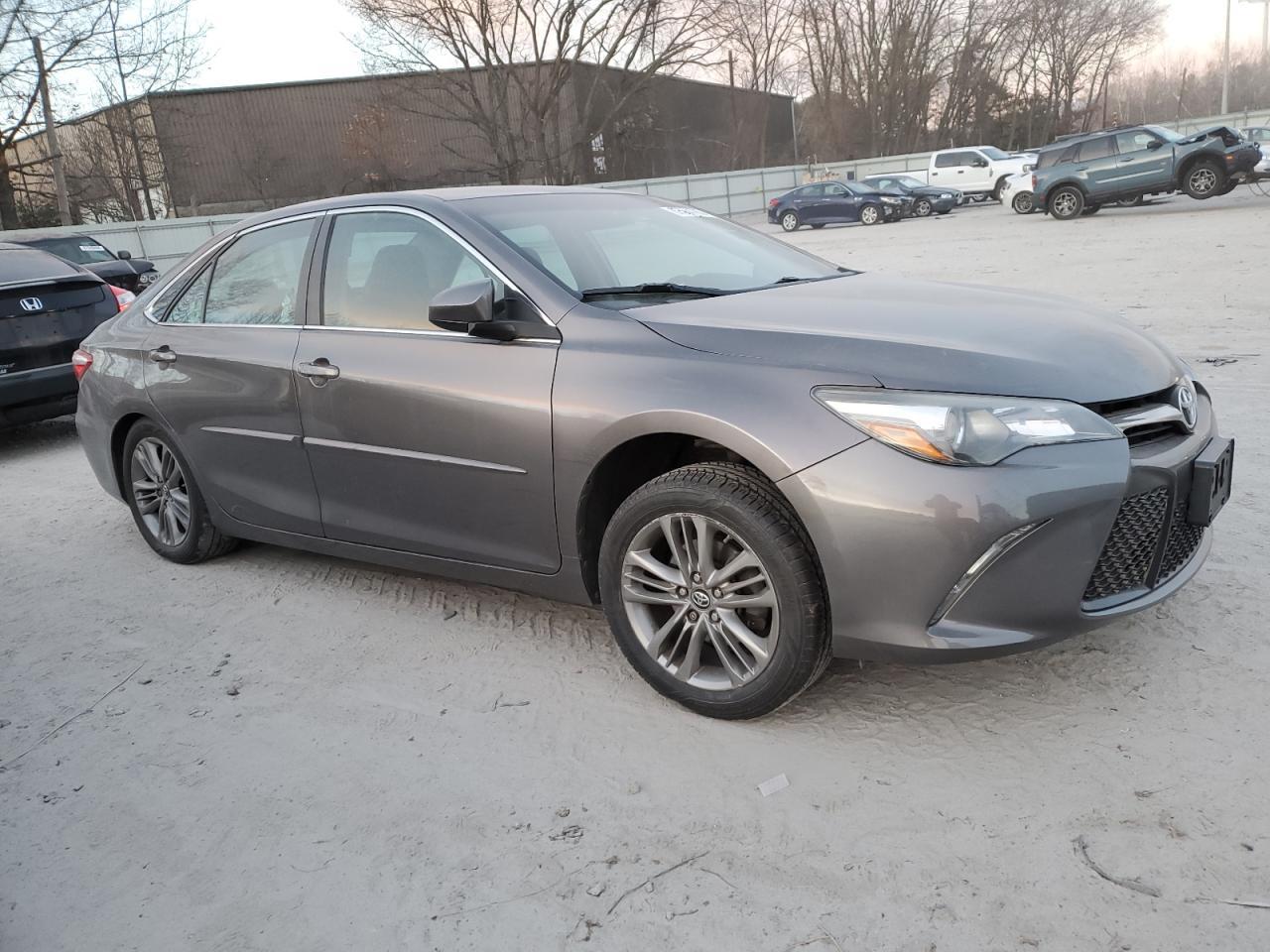 2017 TOYOTA CAMRY LE - Image 4
