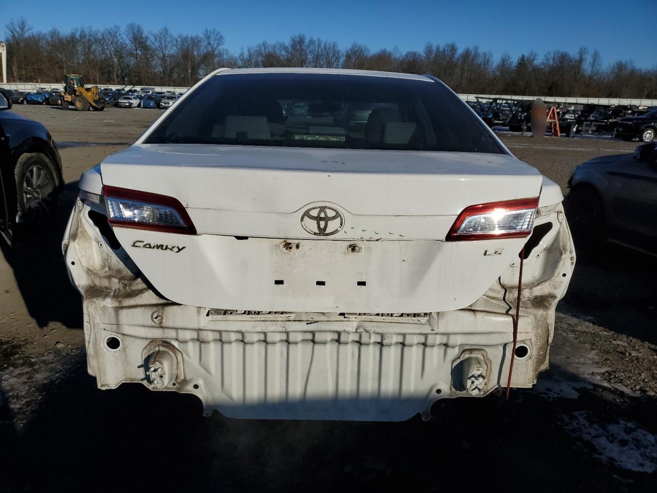 2014 TOYOTA CAMRY L - Фото 6