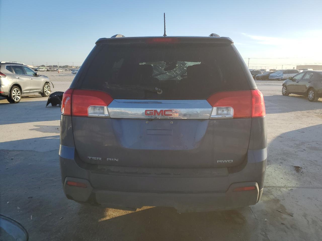 2014 GMC TERRAIN SL - Image 6