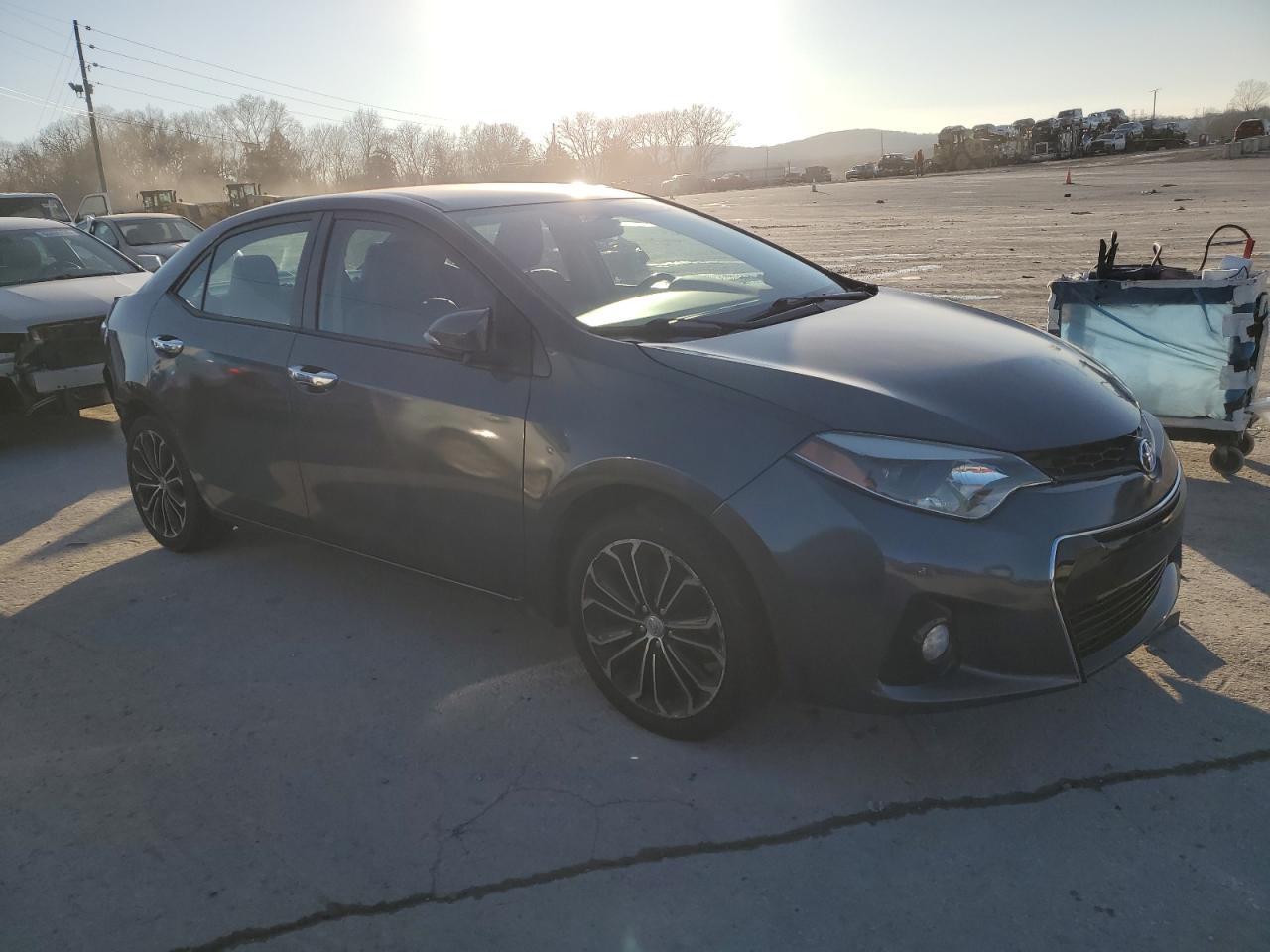 2015 TOYOTA COROLLA L - Image 4