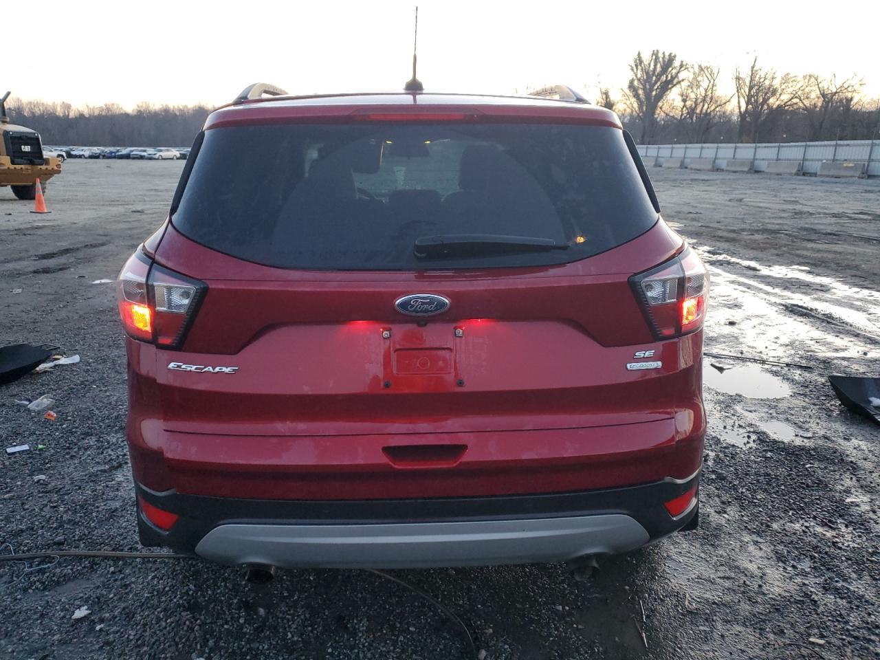 2017 FORD ESCAPE SE - Image 6