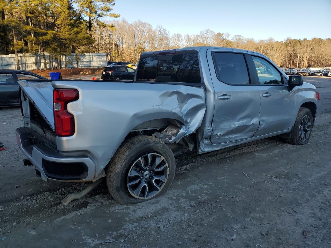 2019 CHEVROLET SILVERADO - Image 3