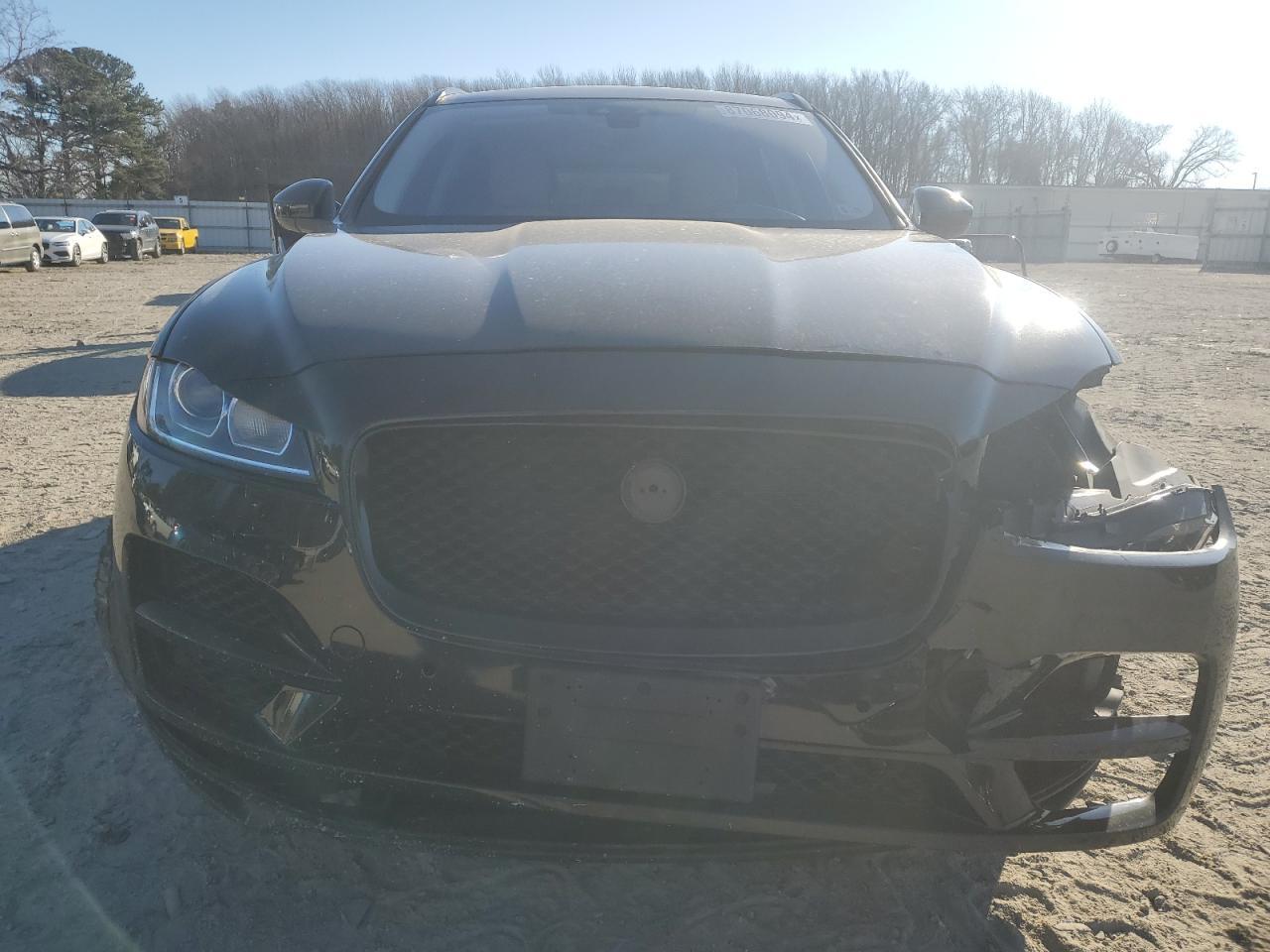 2019 JAGUAR F-PACE PRE - Image 5
