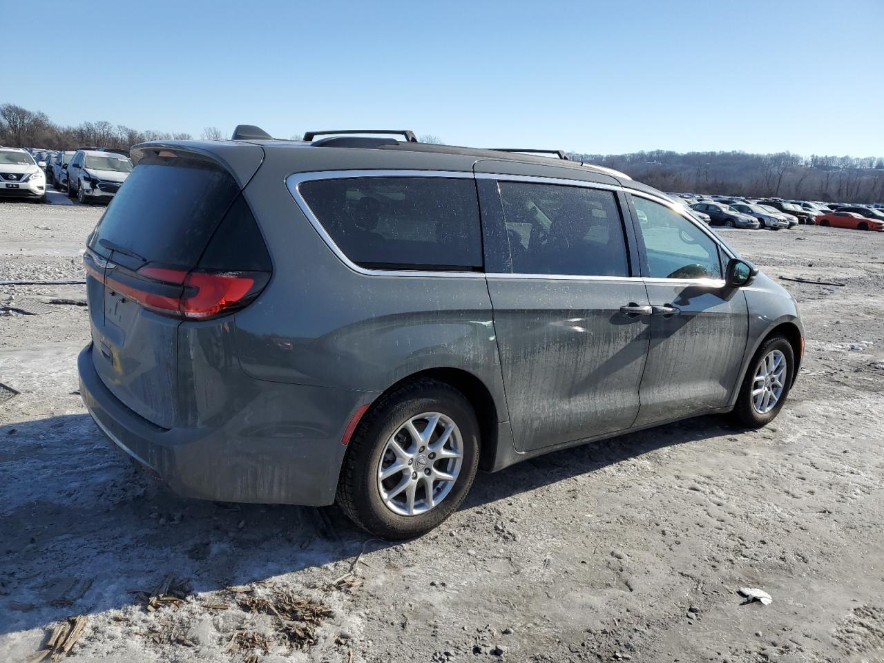 2022 CHRYSLER PACIFICA T - Image 3