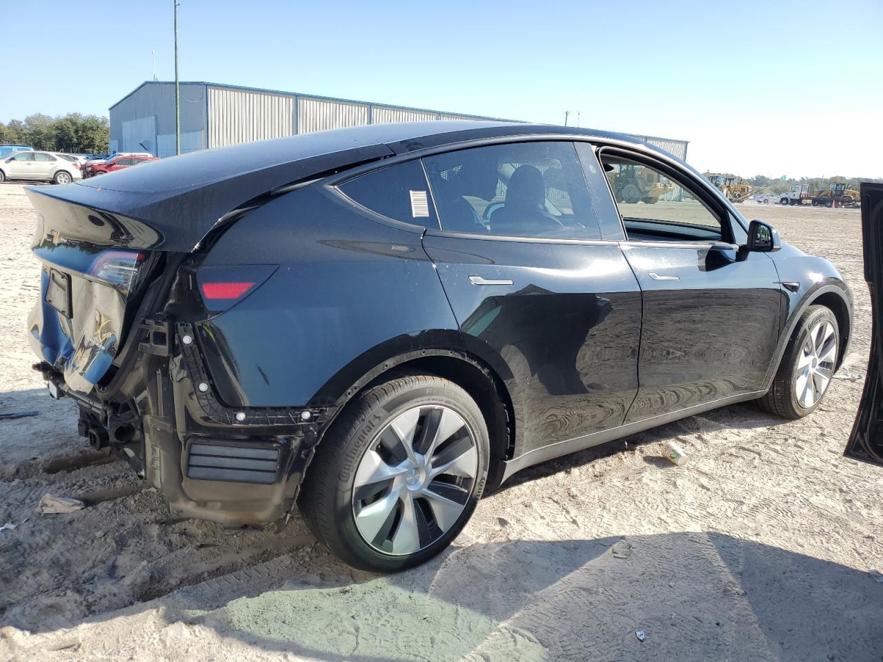 2023 TESLA MODEL Y - Image 3
