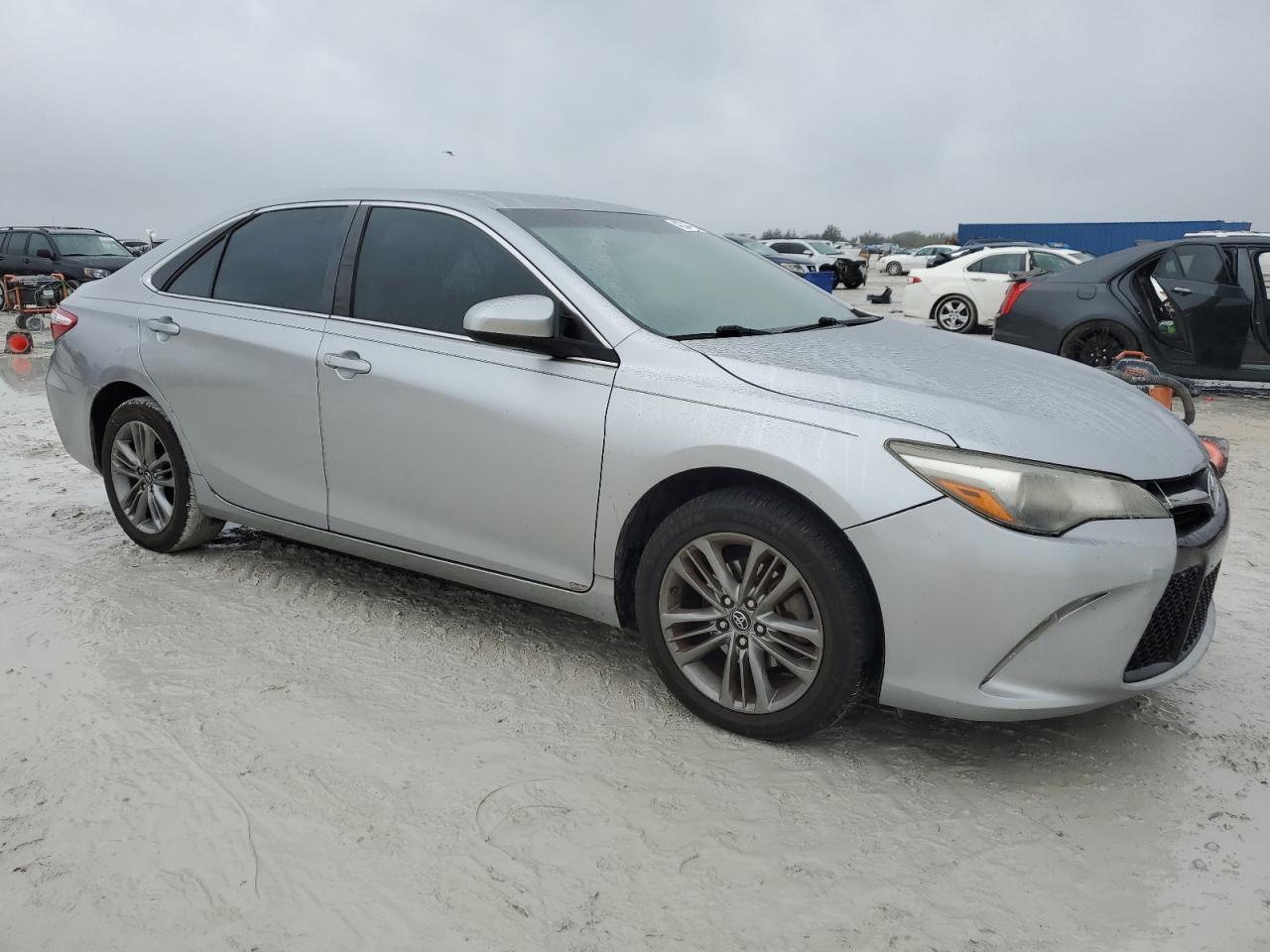 2017 TOYOTA CAMRY LE - Image 4