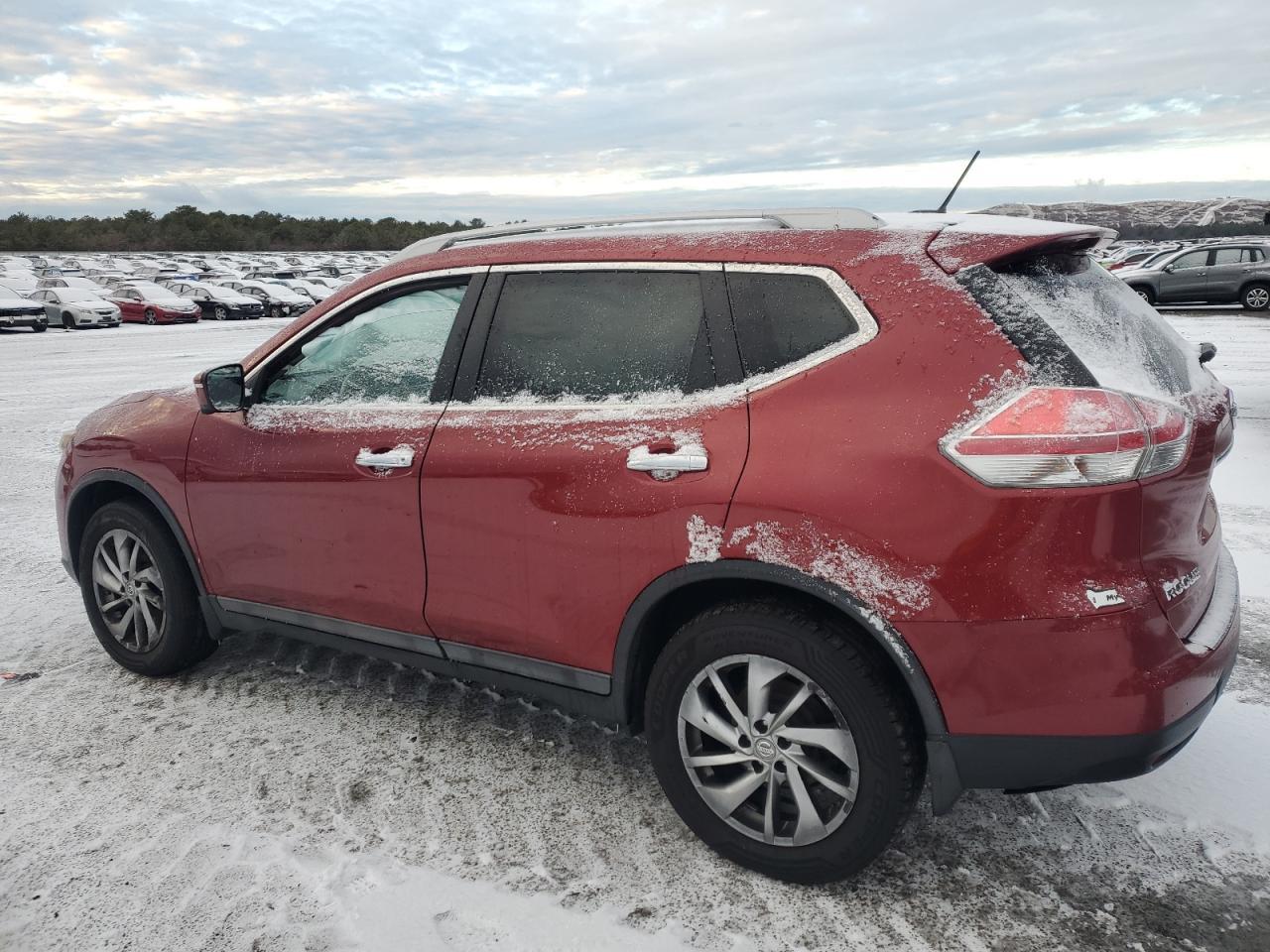 2015 NISSAN ROGUE S - Фото 2