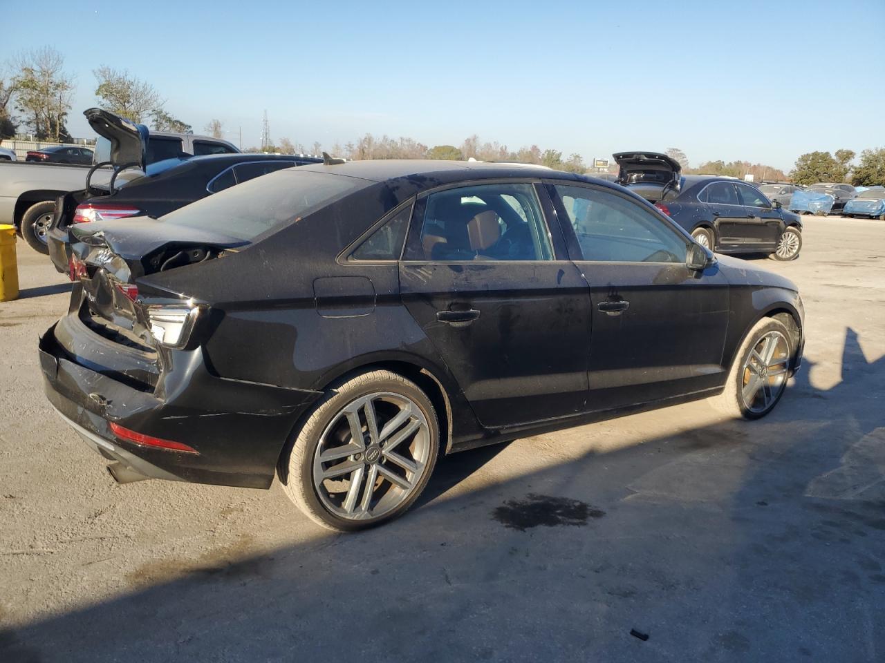 2017 AUDI A3 PREMIUM - Фото 3