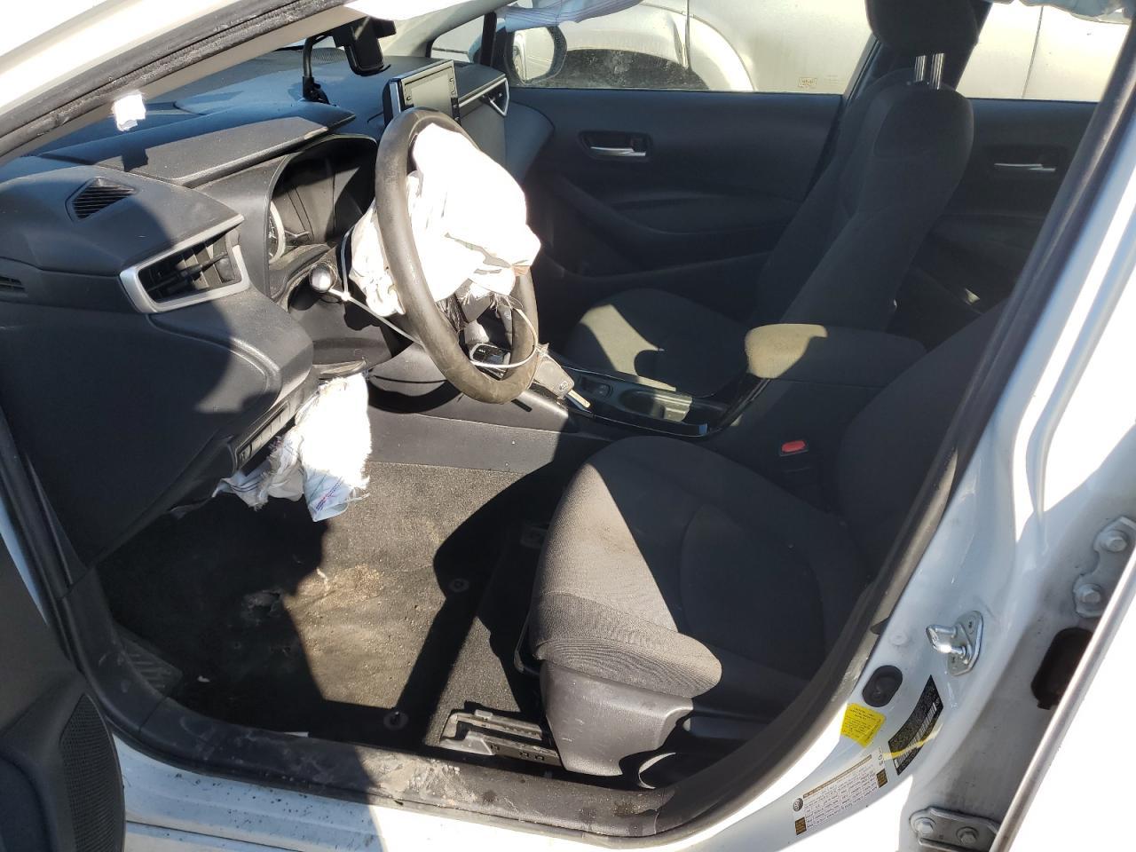 2020 TOYOTA COROLLA LE - Фото 7