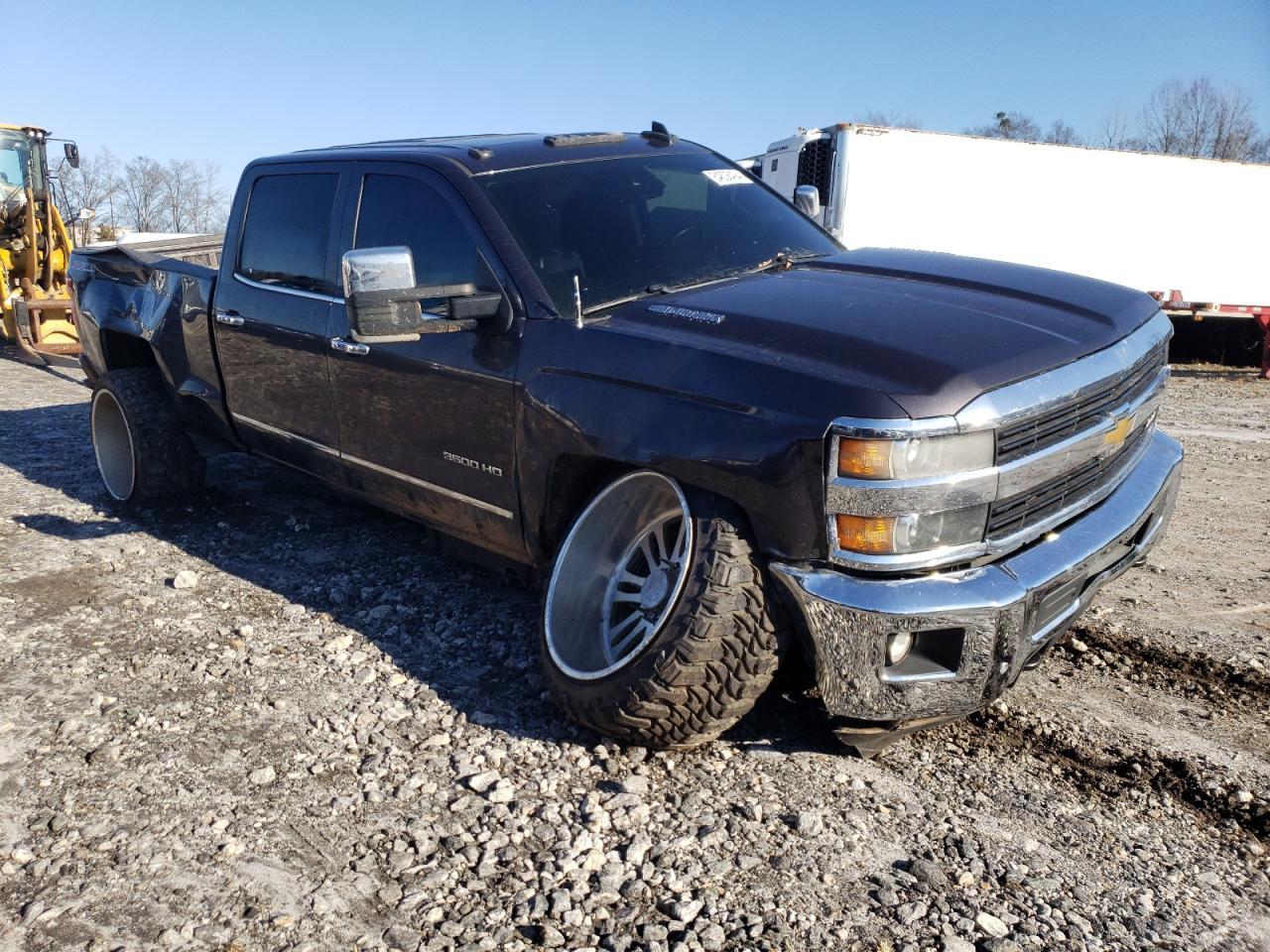 2015 CHEVROLET SILVERADO - Image 4