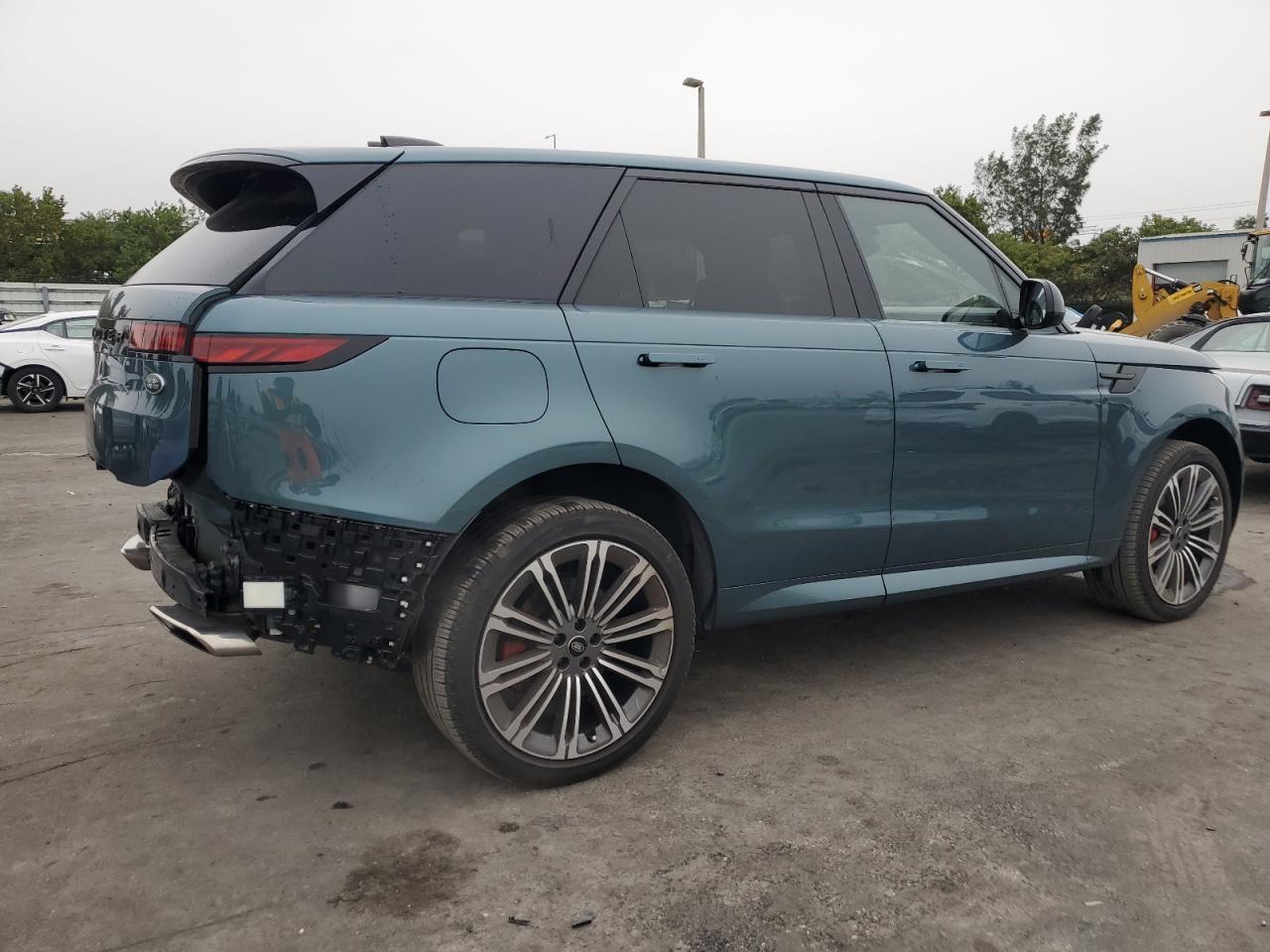 2023 LAND ROVER RANGE ROVE - Image 3