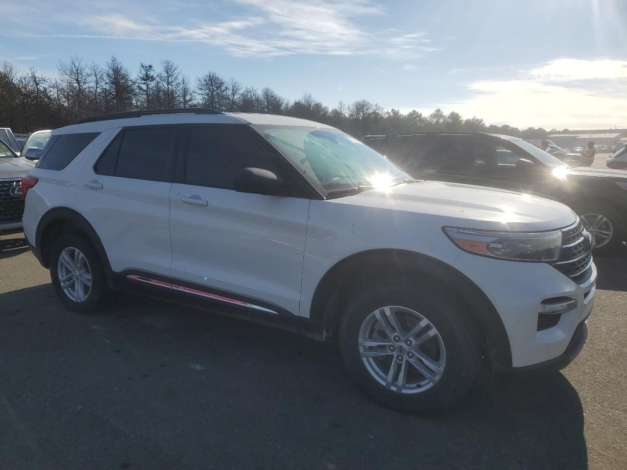 2023 FORD EXPLORER X - Фото 4