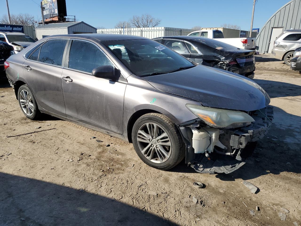 2015 TOYOTA CAMRY LE - Image 4