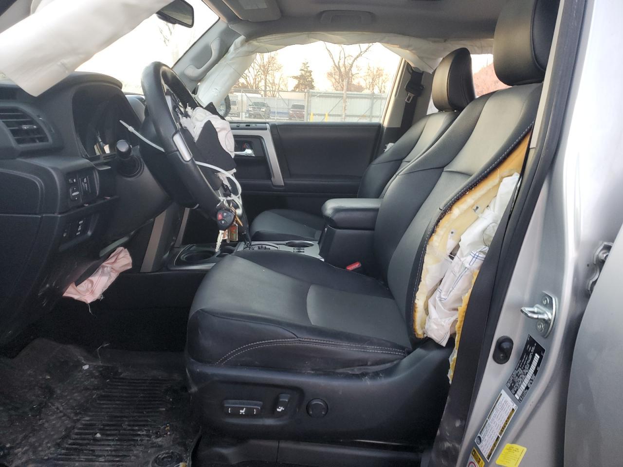 2018 TOYOTA 4RUNNER SR - Фото 7