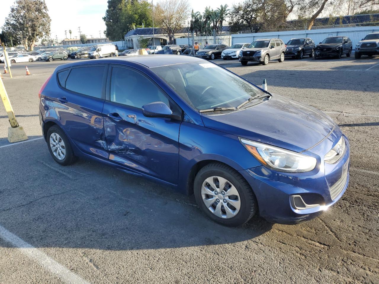 2015 HYUNDAI ACCENT GS - Image 4