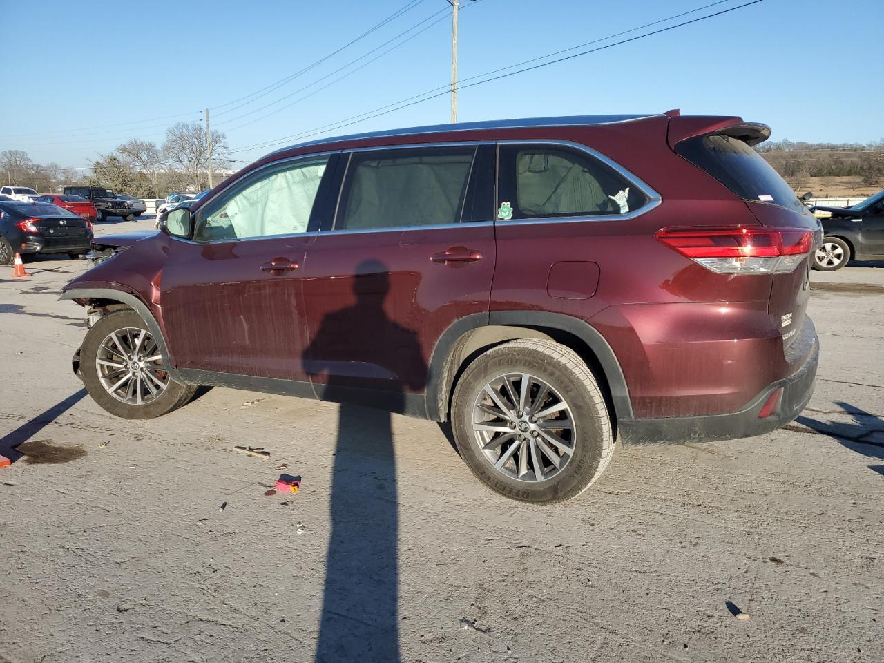 2019 TOYOTA HIGHLANDER - Image 2