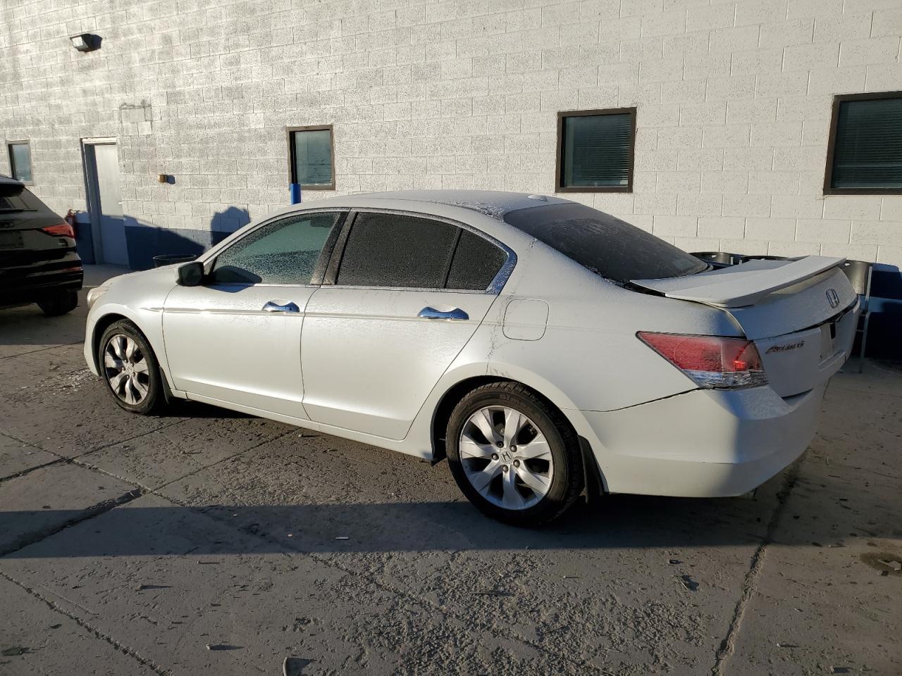 2010 HONDA ACCORD EXL - Фото 2