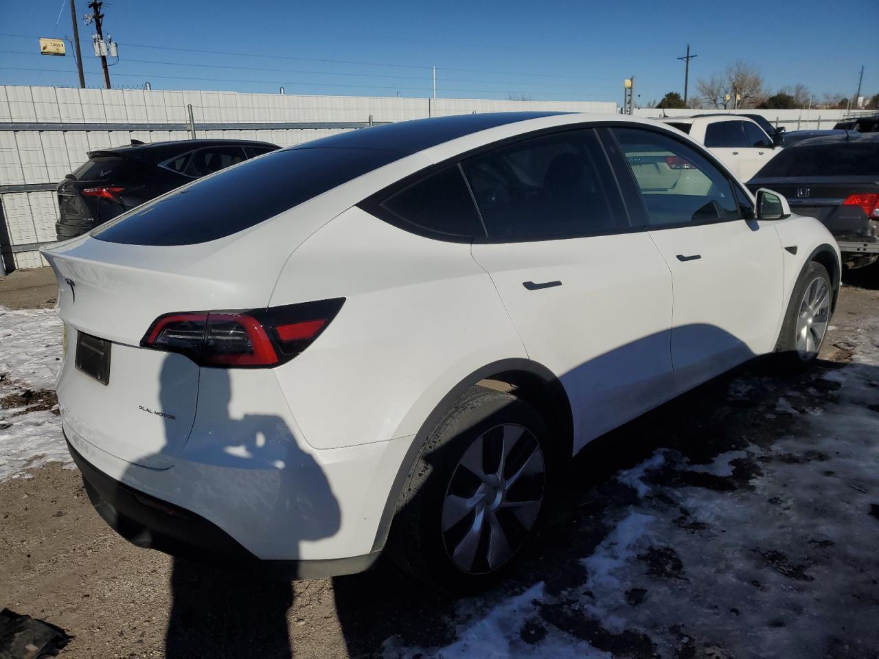 2023 TESLA MODEL Y - Фото 3