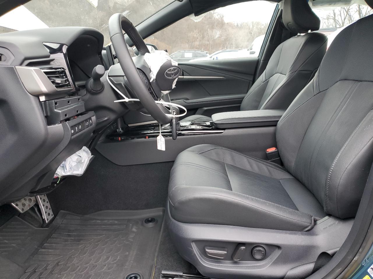 2025 TOYOTA CAMRY XSE - Image 7
