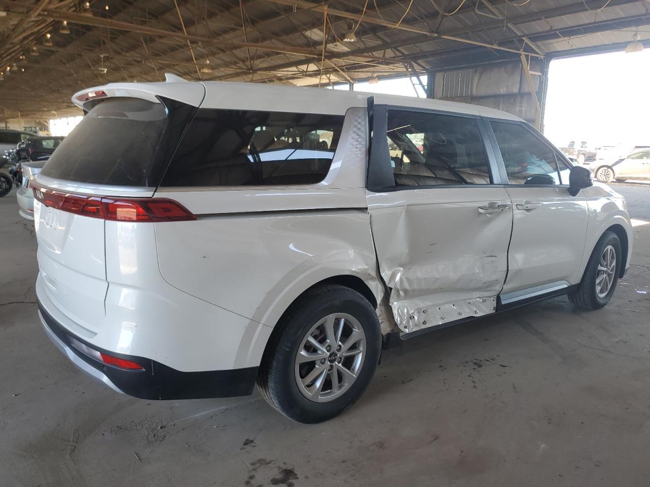 2024 KIA CARNIVAL L - Фото 3