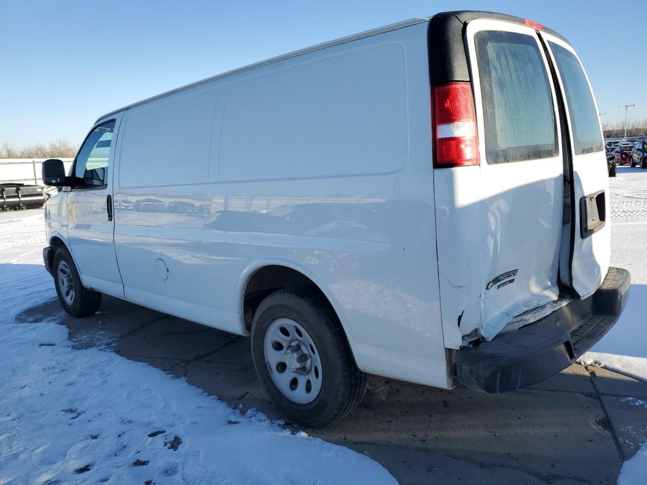 2014 CHEVROLET EXPRESS G1 - Image 2