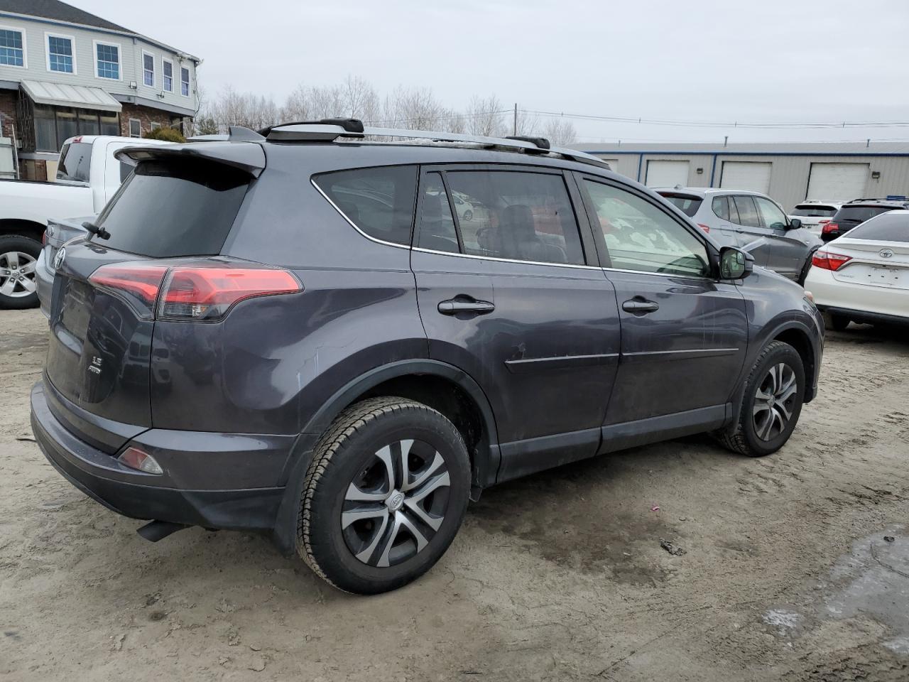 2017 TOYOTA RAV4 LE - Image 3