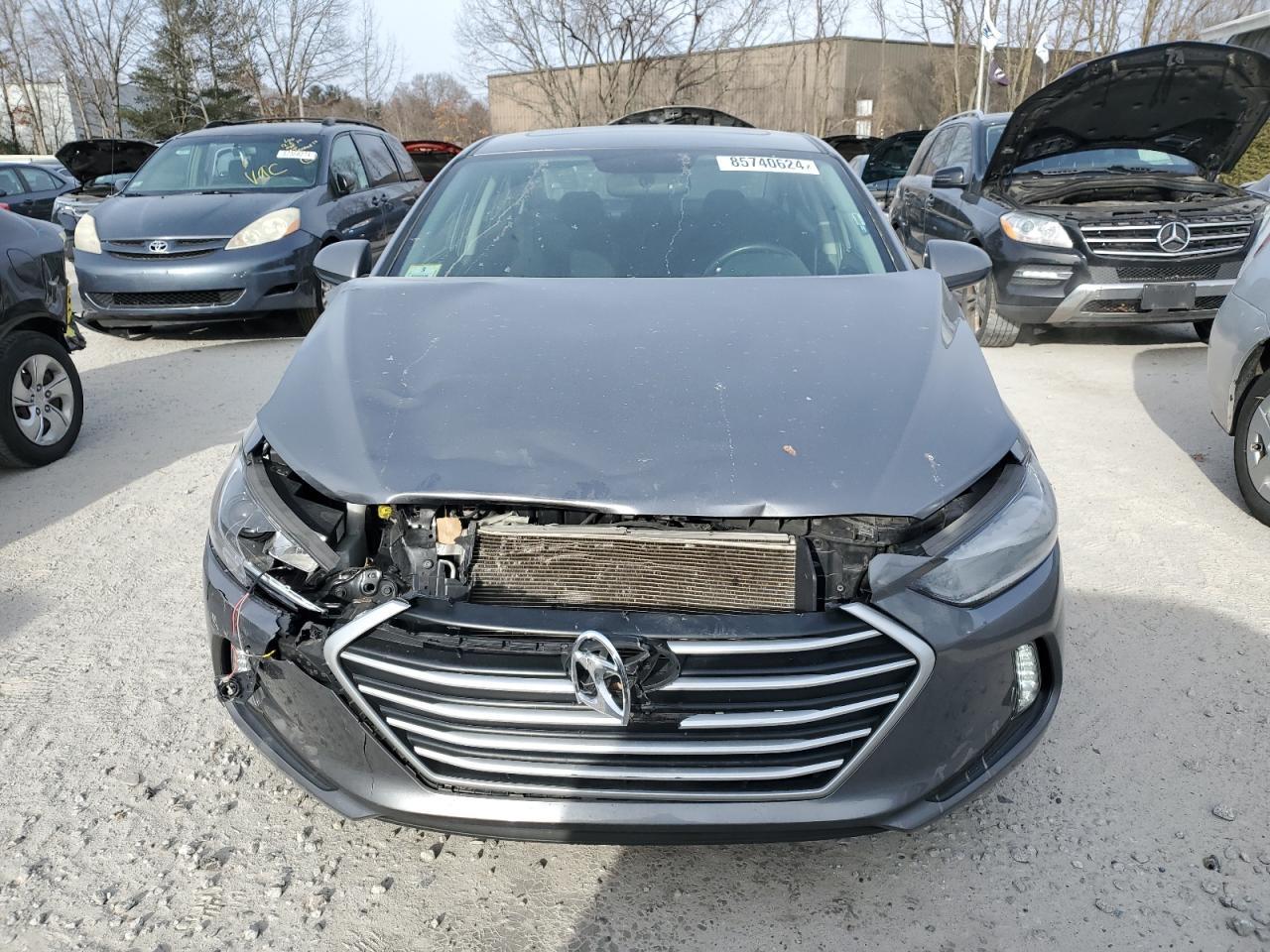 2018 HYUNDAI ELANTRA SE - Image 5