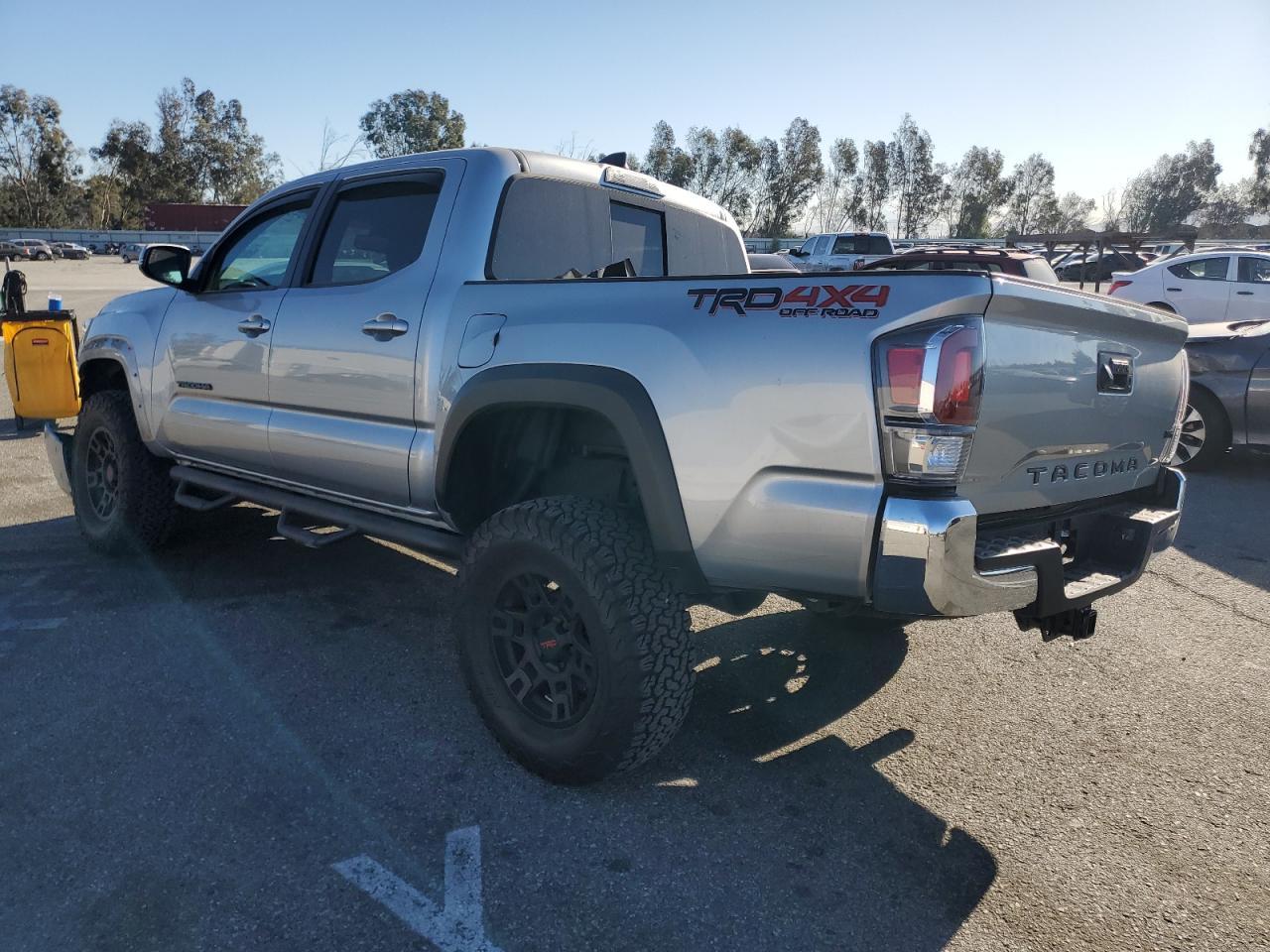 2023 TOYOTA TACOMA DOU - Фото 2