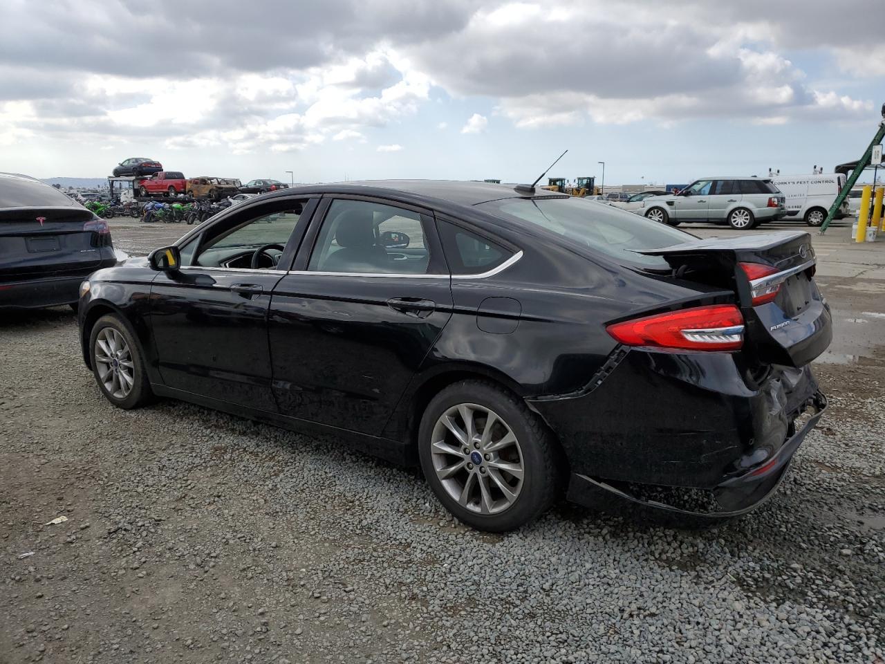 2017 FORD FUSION SE - Фото 2