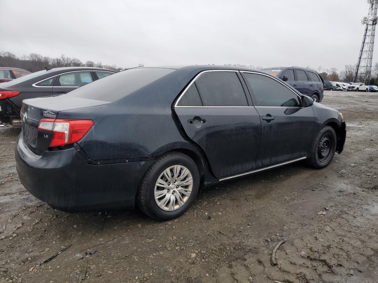 2014 TOYOTA CAMRY L - Image 3