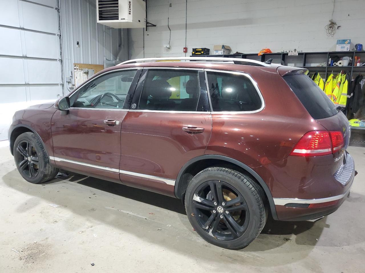 2017 VOLKSWAGEN TOUAREG WO - Фото 2