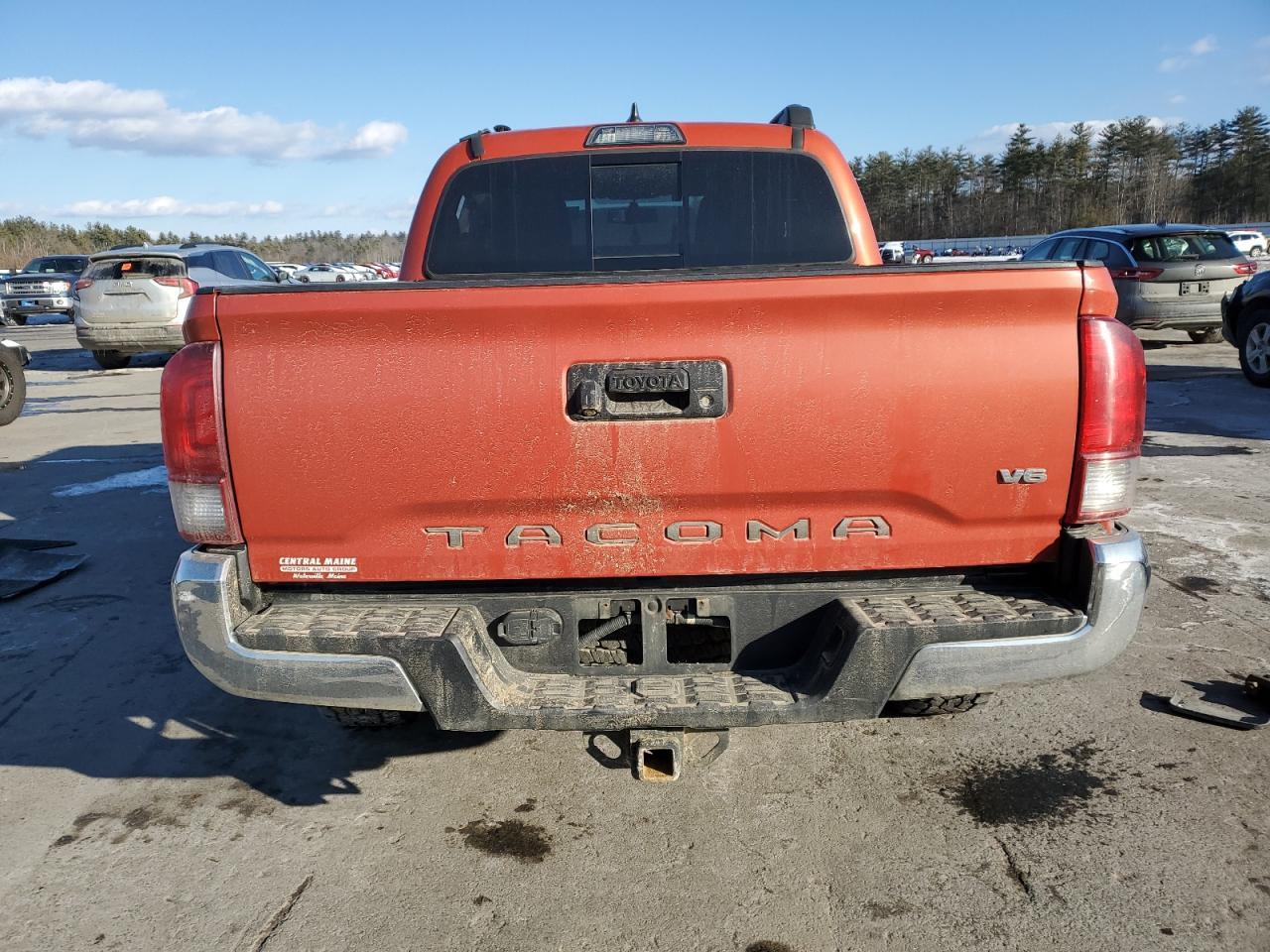 2017 TOYOTA TACOMA DOU - Фото 6
