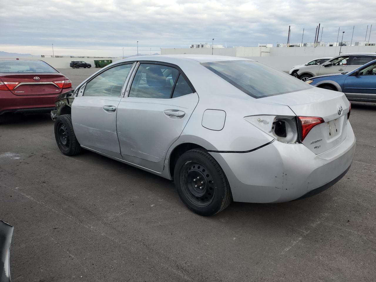 2018 TOYOTA COROLLA L - Фото 2
